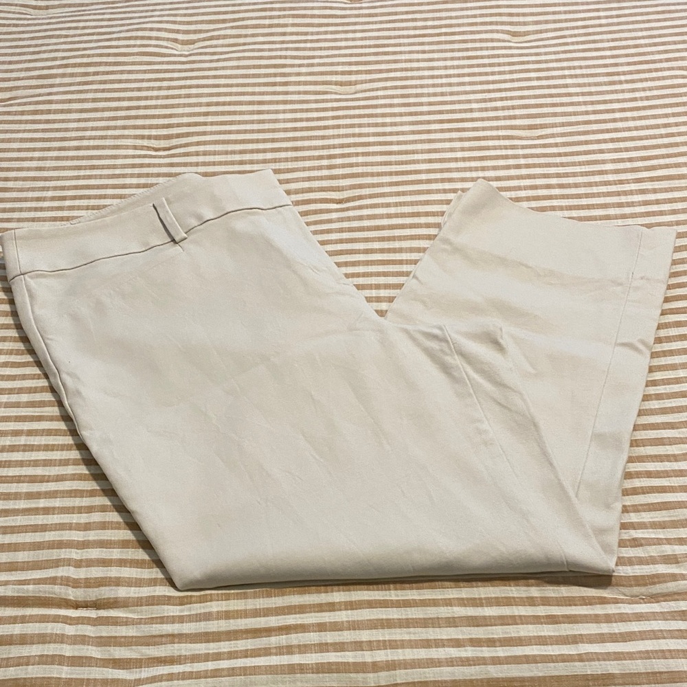 LOFT Women's Cream Ankle Pants